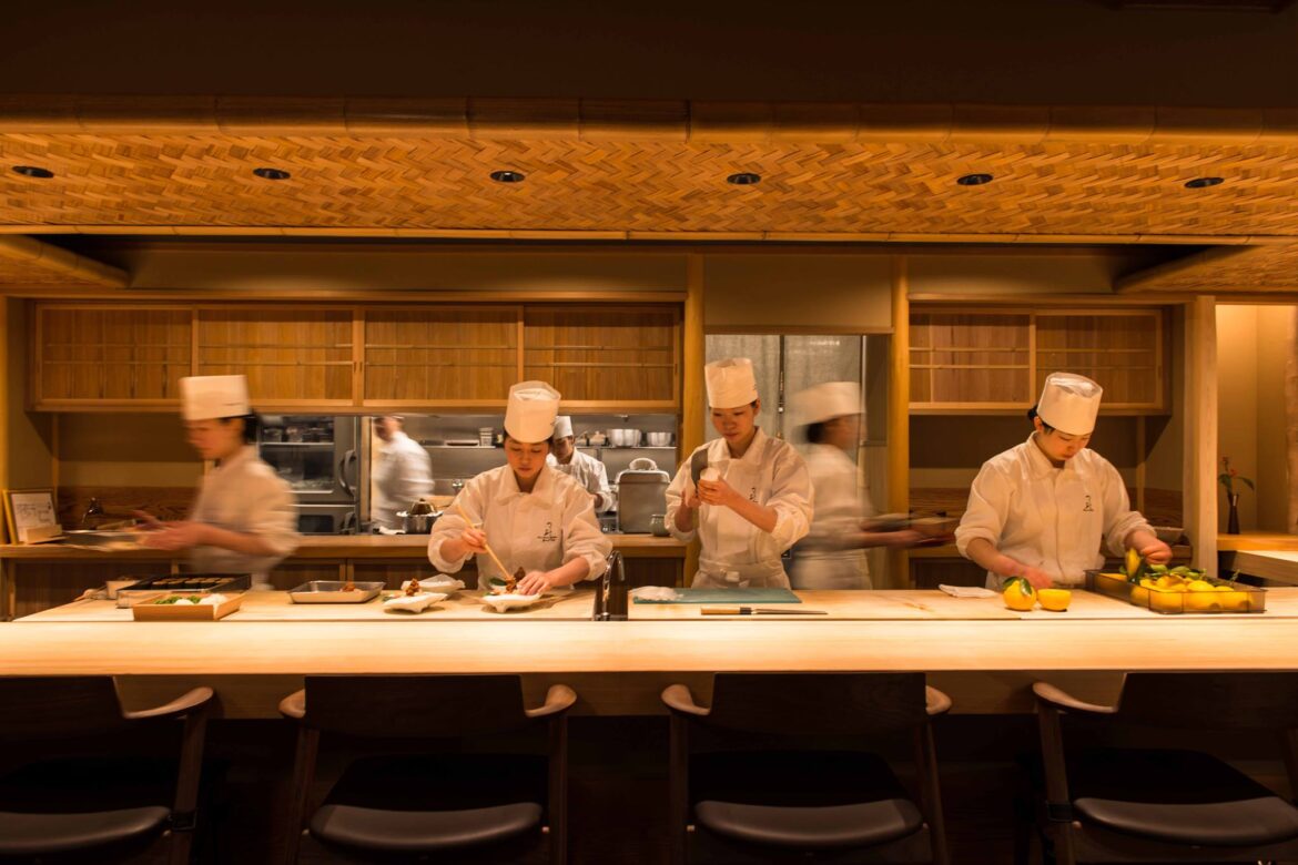 つるとかめ 是一家全女性團隊組成的米其林一星餐廳。（圖／つるとかめ 粉專）