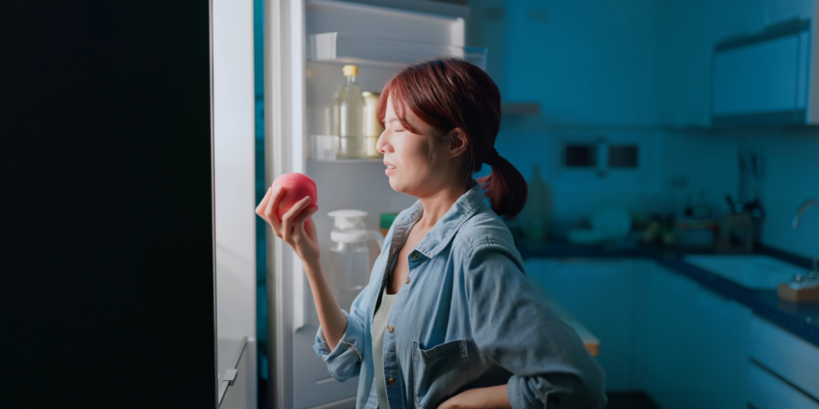 有許多人為了追求「瘦還要再瘦」的體態，選擇長期節食加上過度運動！（圖／canva）