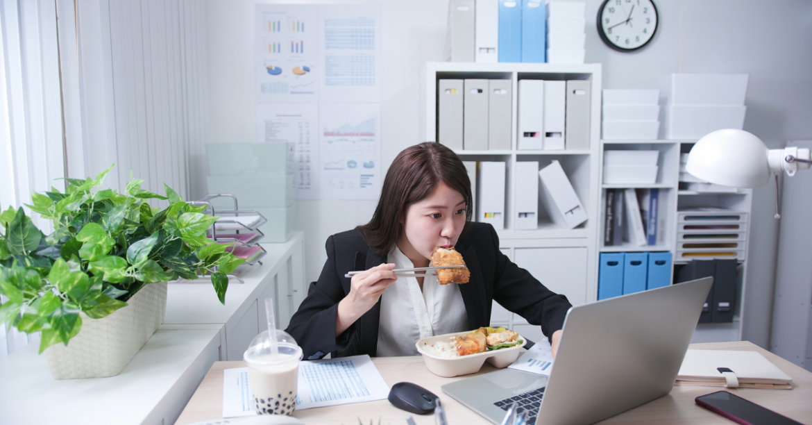 很多人因為健康餐盒貴，選擇吃一般便當。（圖／canva）