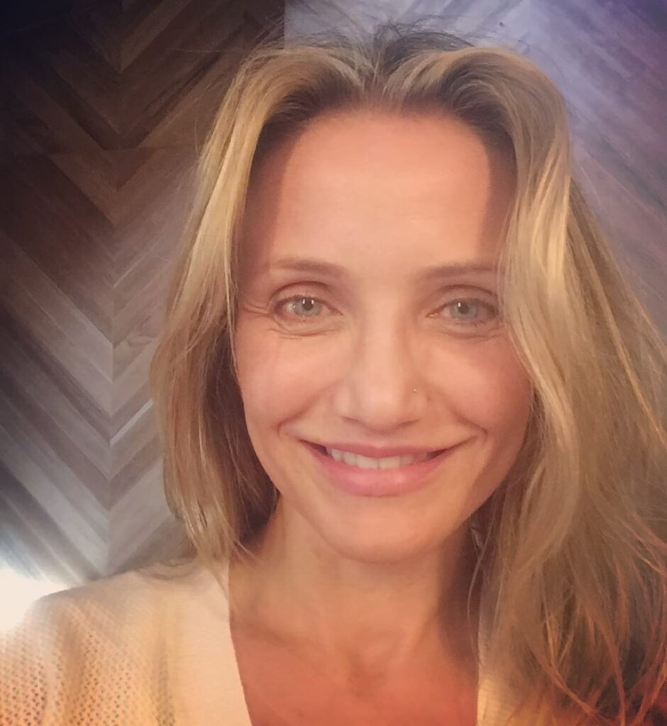 演員卡麥蓉狄亞也曾因為打肉毒桿菌，造成臉部僵硬。（圖／camerondiaz IG）