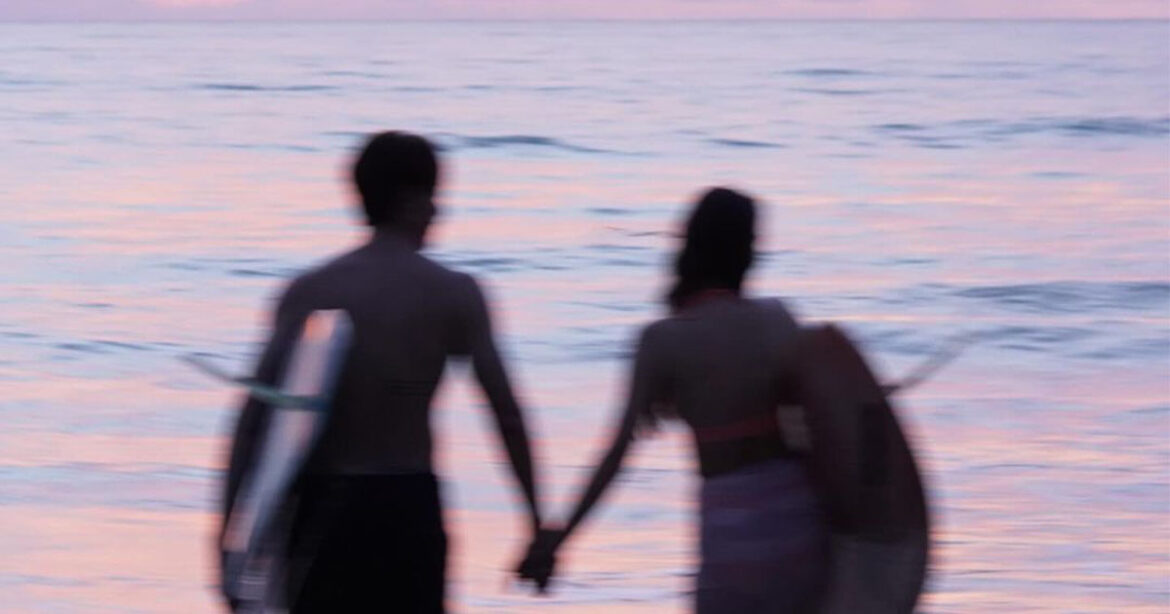 couplesweet 甜蜜老夫老妻都符合的 222 幸福法則。(圖/Instagram@urassayas)