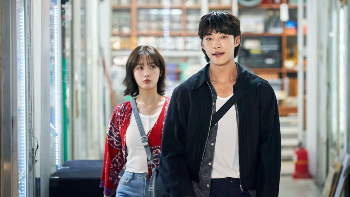 你的愛情路上有什麼絆腳石？（圖／Netflix，《浮游先生》劇照）