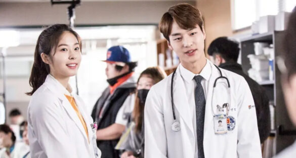 現在有許多年輕的醫美醫師，他們的經歷、資歷會是一大考驗。（圖／《浪漫醫生金師傅》劇照）
