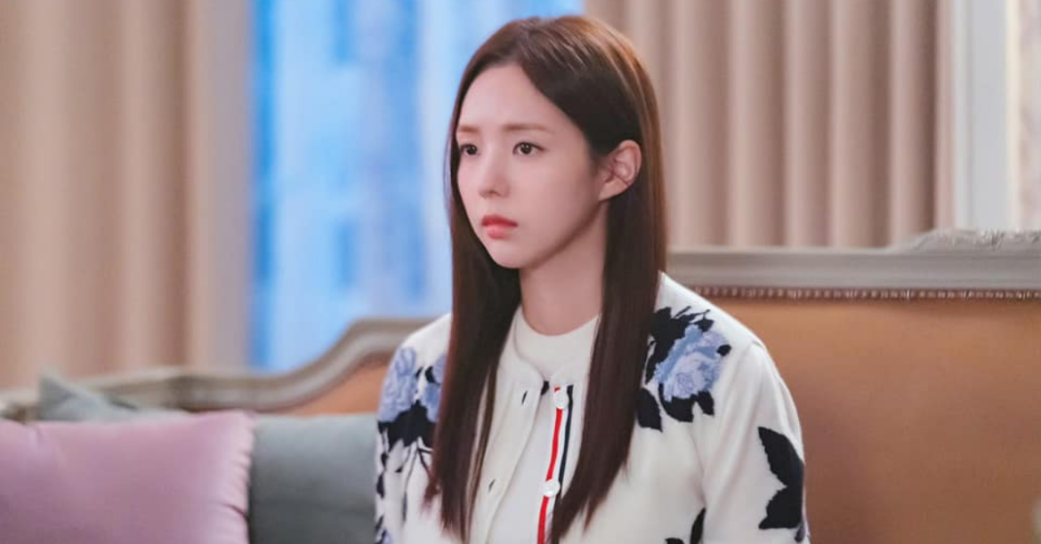 臉上一直長痘痘，可能是皮膚保濕力不足。（圖／《現在撥打的電話》劇照）