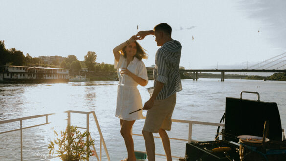 當 F 人和 T 人相愛會發生什麼事？（圖／pexels）