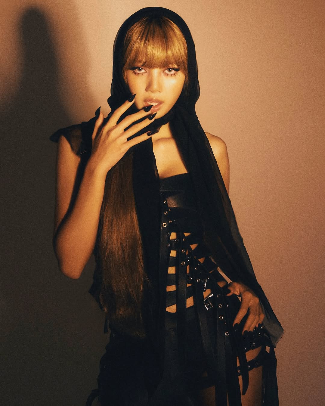 BLACKPINK Lisa 曝遭私生飯騷擾（圖：IG@lalalalisa_m）