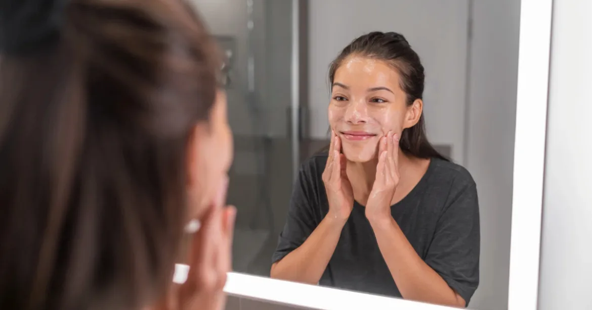 擔心「斷崖式衰老」找上門？營養師揭密 7 大關鍵營養素抗老化（圖：Canva）