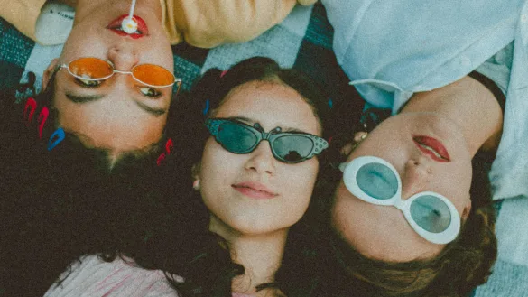 遇到志同道合的朋友非常幸運。（圖／Pexels）