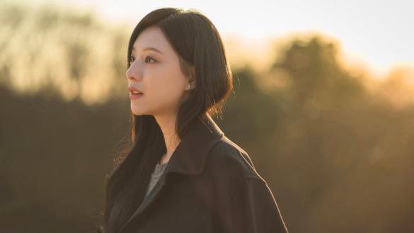 想找回幸福，先嘗試「停止自我批評」。（圖／tvN）