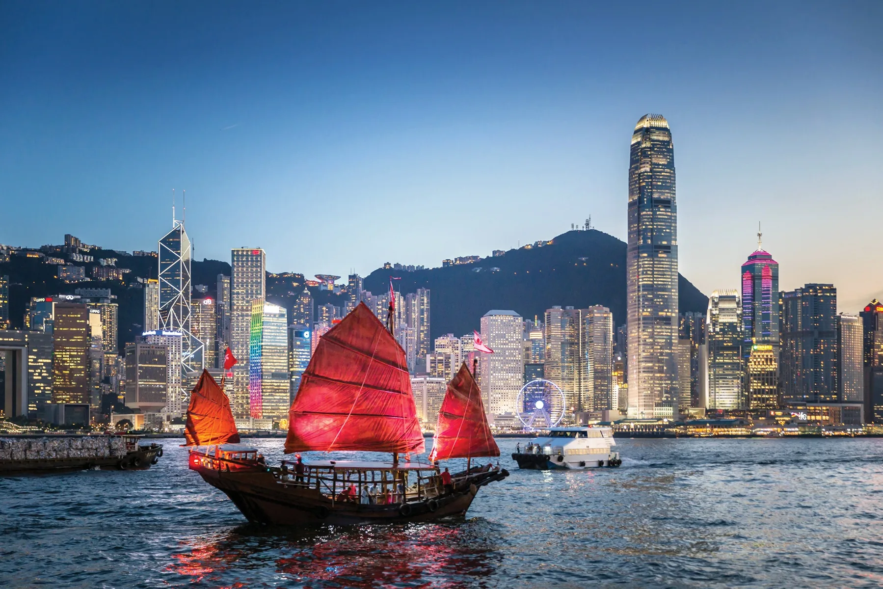 6788 香港距離不遠、行程不趕、美食又超級豐富,適合帶著爸媽去旅行(圖:香港旅遊局)