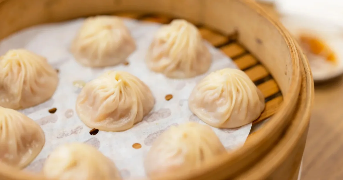 吃餃子、包子怕胖？「皮包餡」食物熱量、健康吃法一次看（圖：canva）