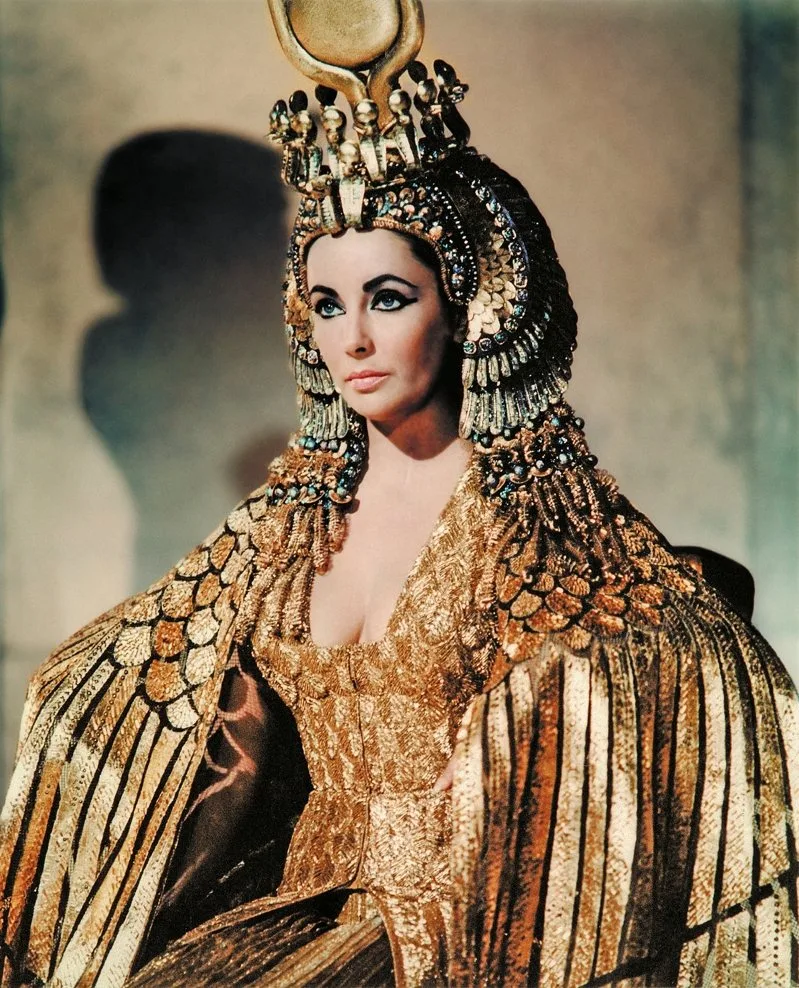 174377959138584_P29028465 從埃及艷后、慈禧太后到近代美甲,訴說著女性的權力故事?(圖/IMDb)
