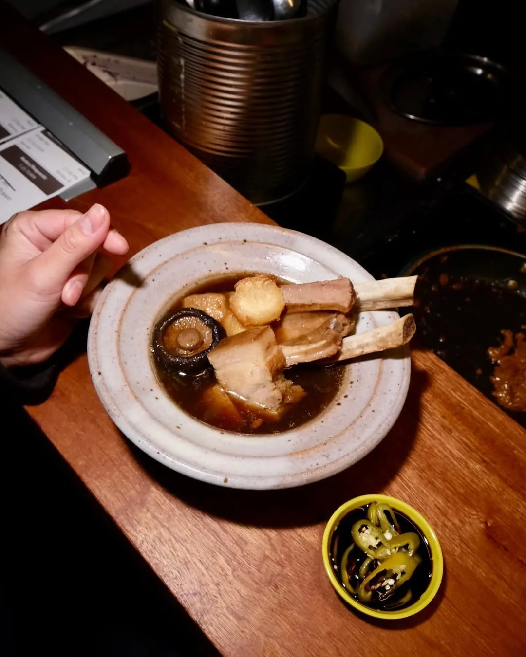 4682591 Abby Lee 回到家鄉,開始向阿姨、奶奶學習家族食譜(圖:IG@mambow_ldn)