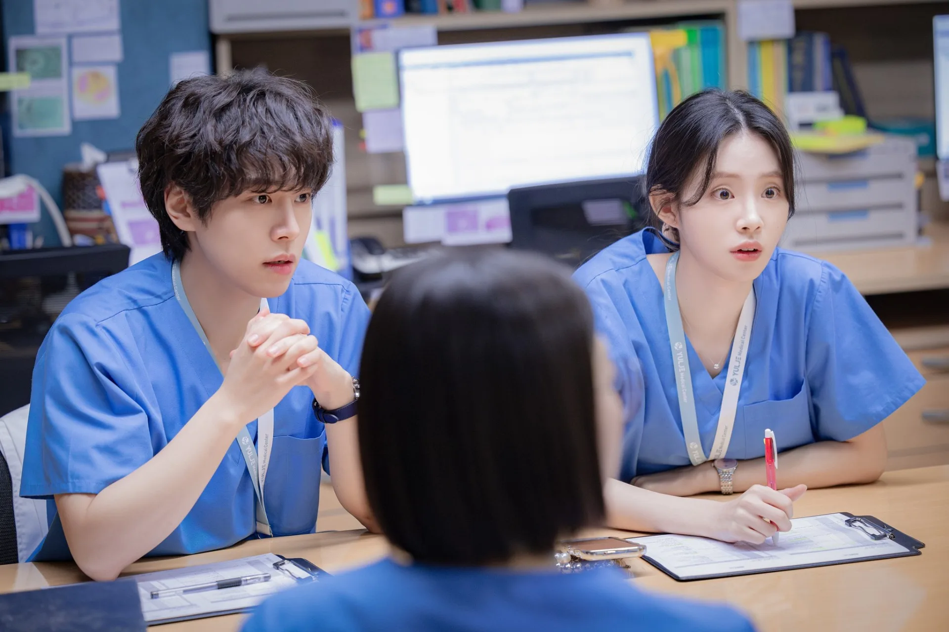 49400452 遇到突發狀況你會如何應對?(圖/Netflix,《機智住院醫生生活》劇照)