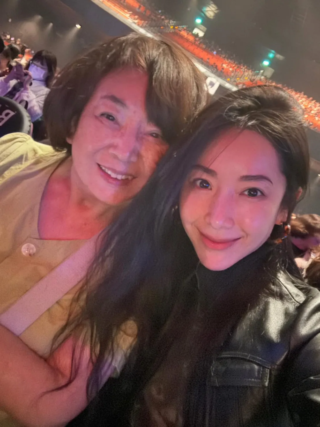 隋棠時常在社群平台上曬出與母親的合照(圖:隋棠 Sonia Sui臉書) 近年隋棠時常在社群平台上曬出與母親的合照(圖:隋棠 Sonia Sui臉書)