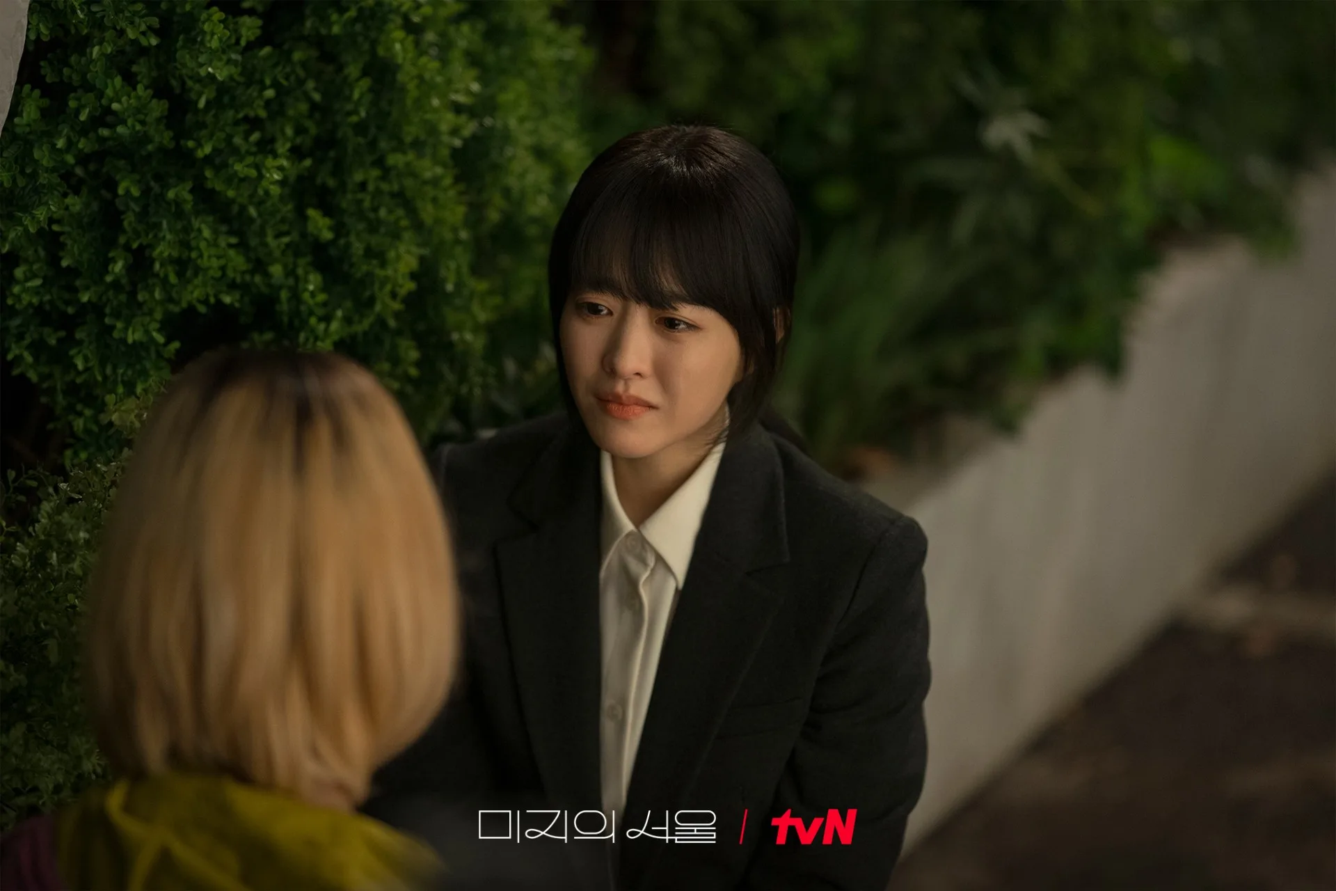 500342298 剛進職場時,很多人最容易踩到的雷,就是「太快說太多」(圖:tvN)