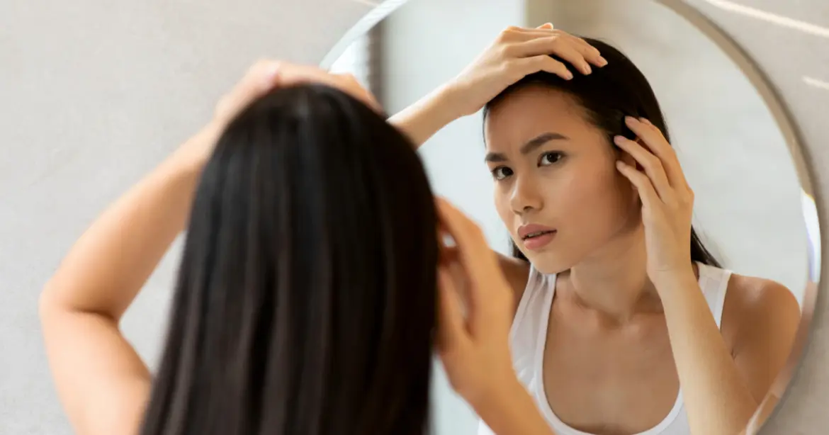 白髮提早出現？解析 5 大常見原因，找回髮絲健康從了解開始（圖：canva）