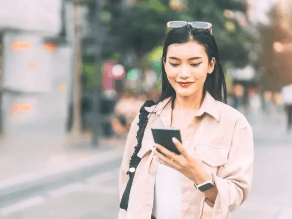 Z 世代戀愛不逃避親密，而是選擇誠實面對關係的模糊與節奏。